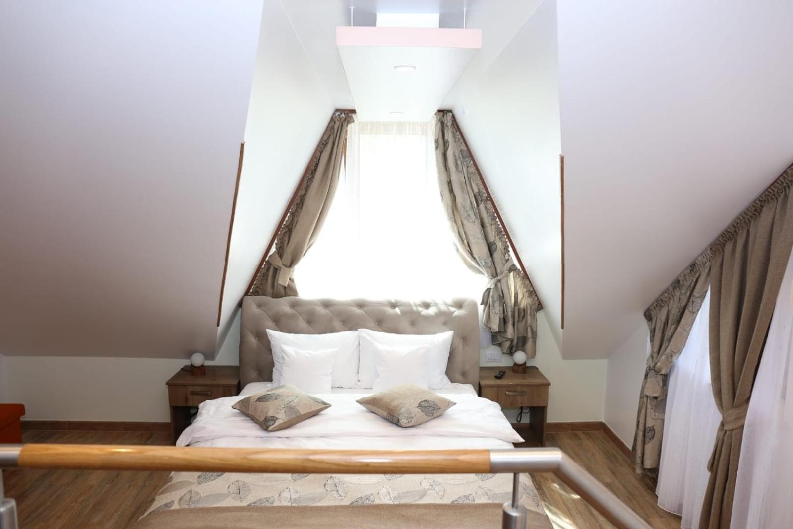 Hotel Casa Stefandra Breaza  Zewnętrze zdjęcie